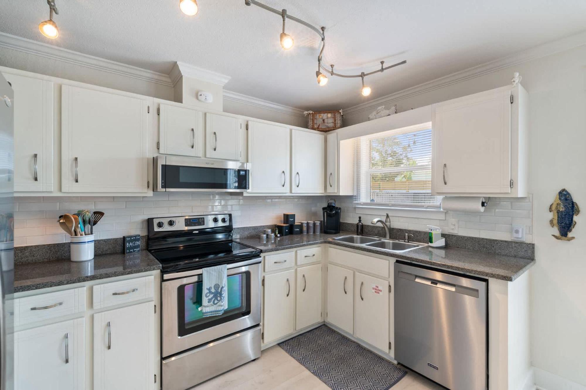 Laguna Breeze-pet Friendly, Short Walk To *